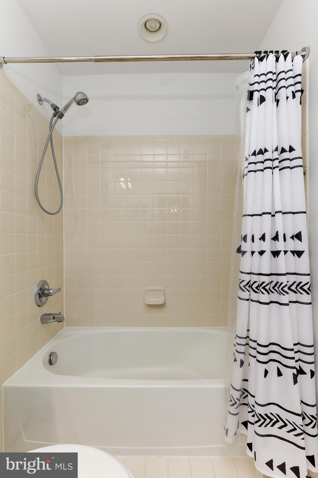 19240 Fuller Heights Road Triangle, VA 22172 - Photo 39 of 58 Gallery Image 39