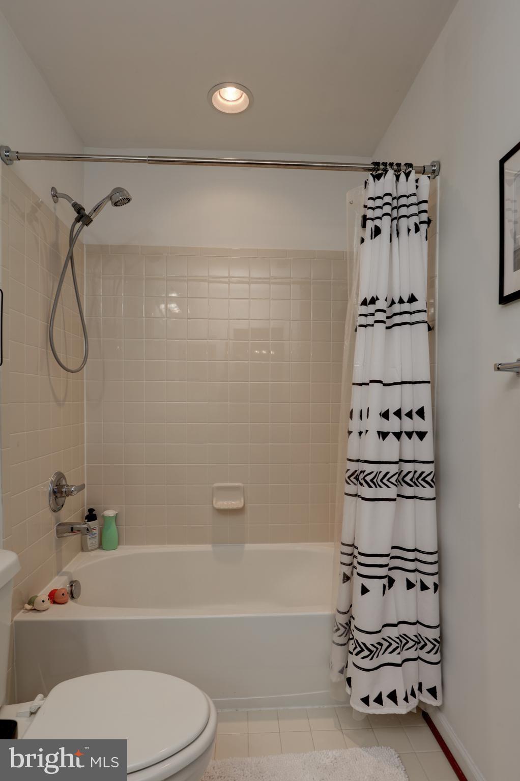 19240 Fuller Heights Road Triangle, VA 22172 - Photo 40 of 58 Gallery Image 40