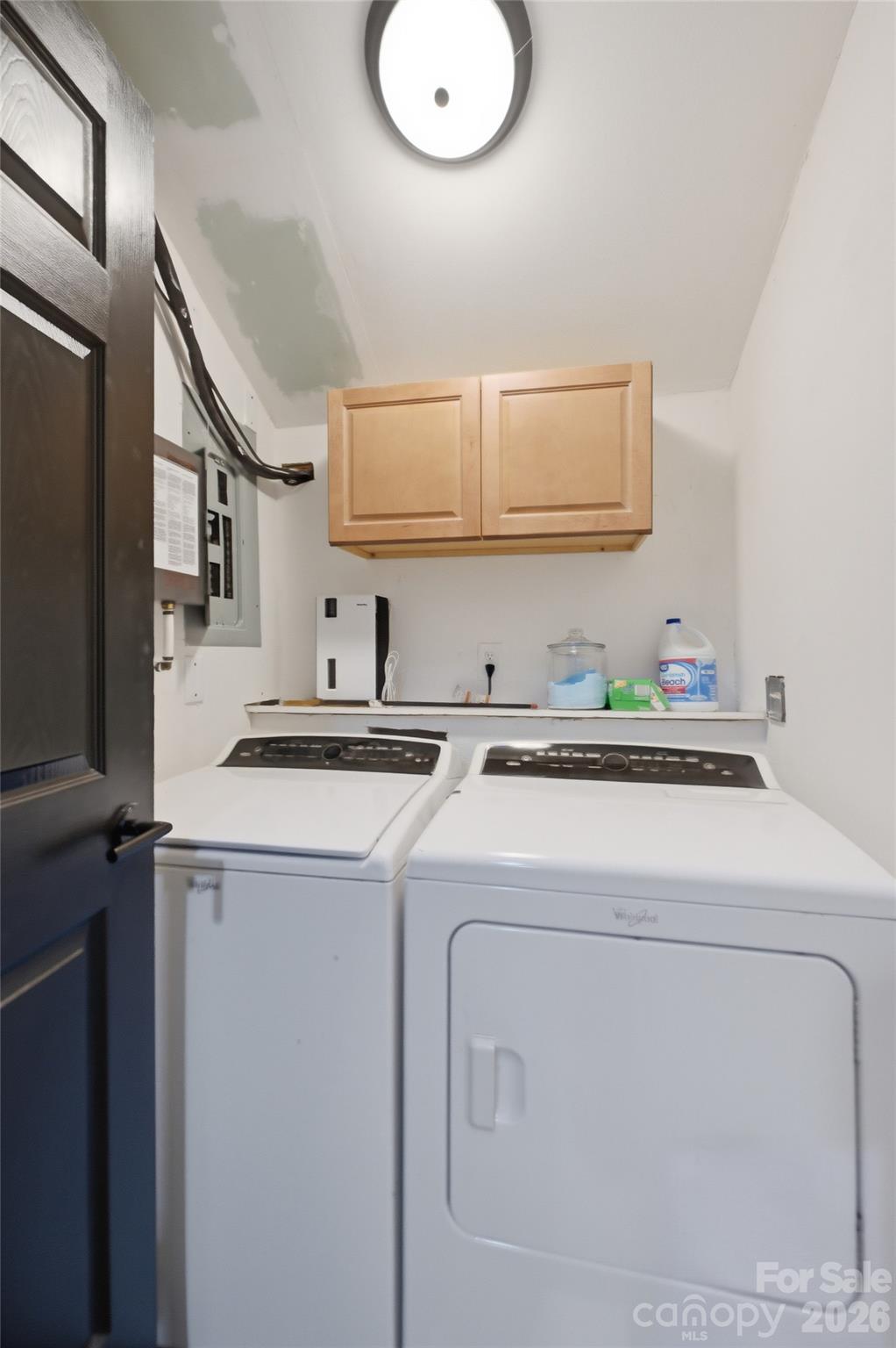 802 Canal Road Lockhart, SC 29379 - Photo 22 of 33 a utility room with dryer and washer