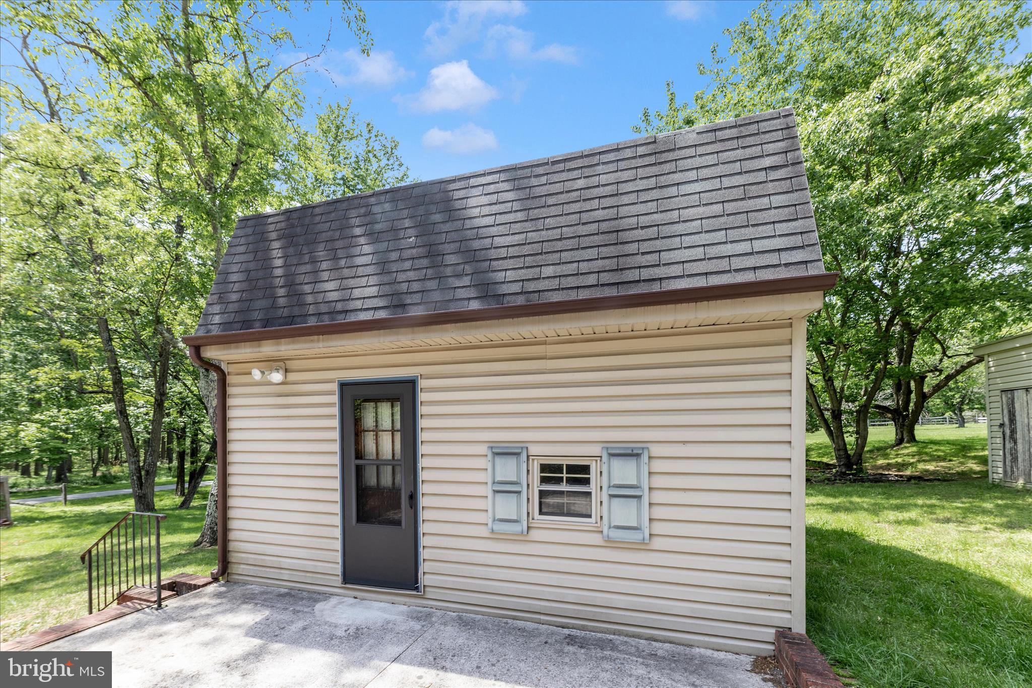 3020 Chestnut Grove Road Keedysville, MD 21756 - Photo 24 of 46 Guest Cottage