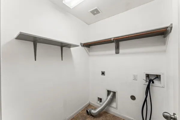 $2,450 | 3103 Lockeridge Village Drive, Spring, TX 77386