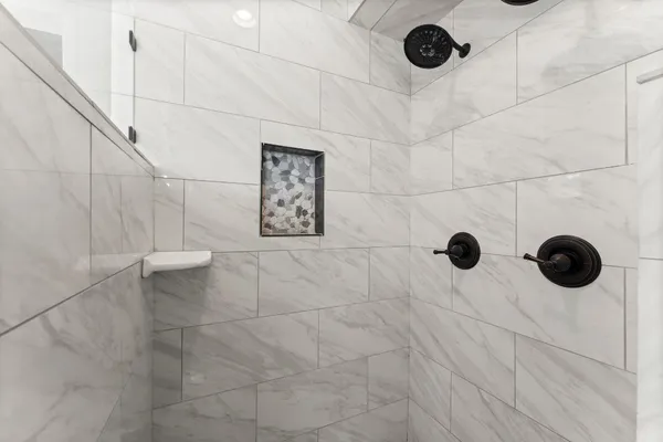 $2,450 | 3103 Lockeridge Village Drive, Spring, TX 77386