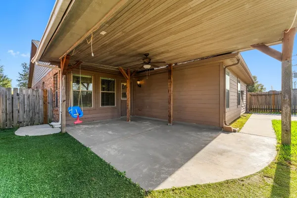 $2,450 | 3103 Lockeridge Village Drive, Spring, TX 77386