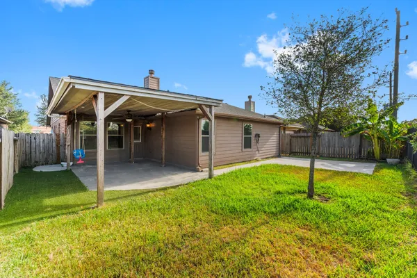 $2,450 | 3103 Lockeridge Village Drive, Spring, TX 77386