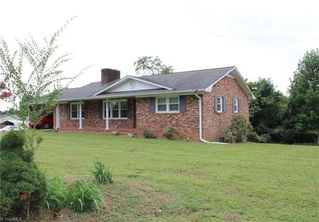 $323,000 | 1662 Ralph Joyce Road, Sandy Ridge, NC 27046