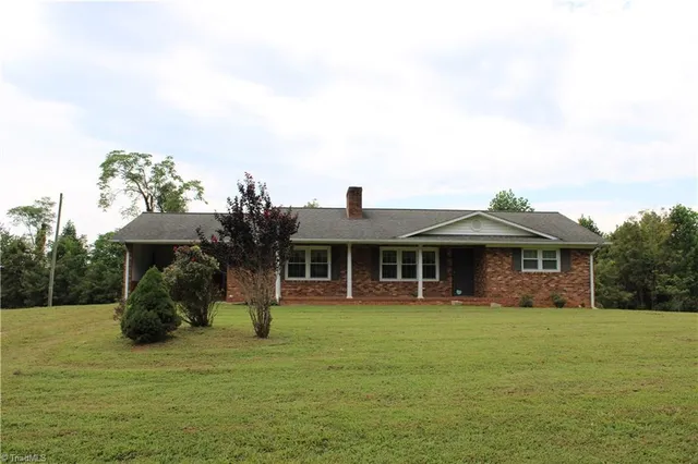 $323,000 | 1662 Ralph Joyce Road, Sandy Ridge, NC 27046