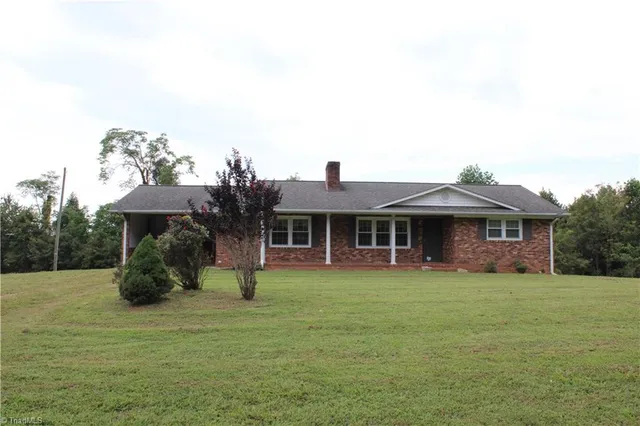 $323,000 | 1662 Ralph Joyce Road, Sandy Ridge, NC 27046