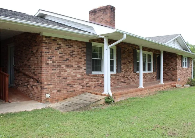 $323,000 | 1662 Ralph Joyce Road, Sandy Ridge, NC 27046