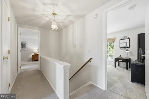 $1,150,000 | 10 Wandering Trail Court, Potomac, MD 20854