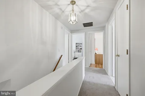 $1,150,000 | 10 Wandering Trail Court, Potomac, MD 20854