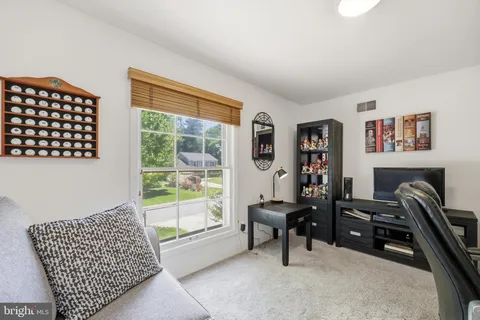 $1,150,000 | 10 Wandering Trail Court, Potomac, MD 20854