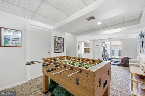 $1,150,000 | 10 Wandering Trail Court, Potomac, MD 20854