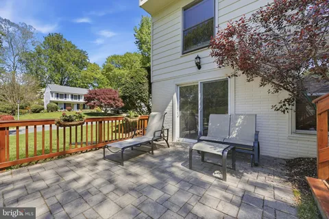 $1,150,000 | 10 Wandering Trail Court, Potomac, MD 20854