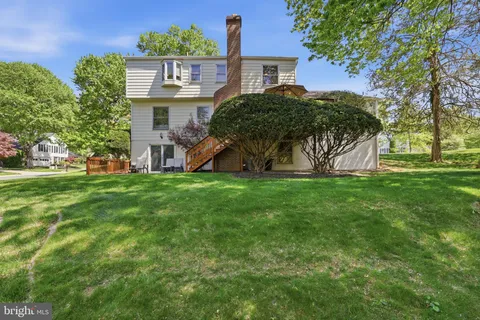 $1,150,000 | 10 Wandering Trail Court, Potomac, MD 20854
