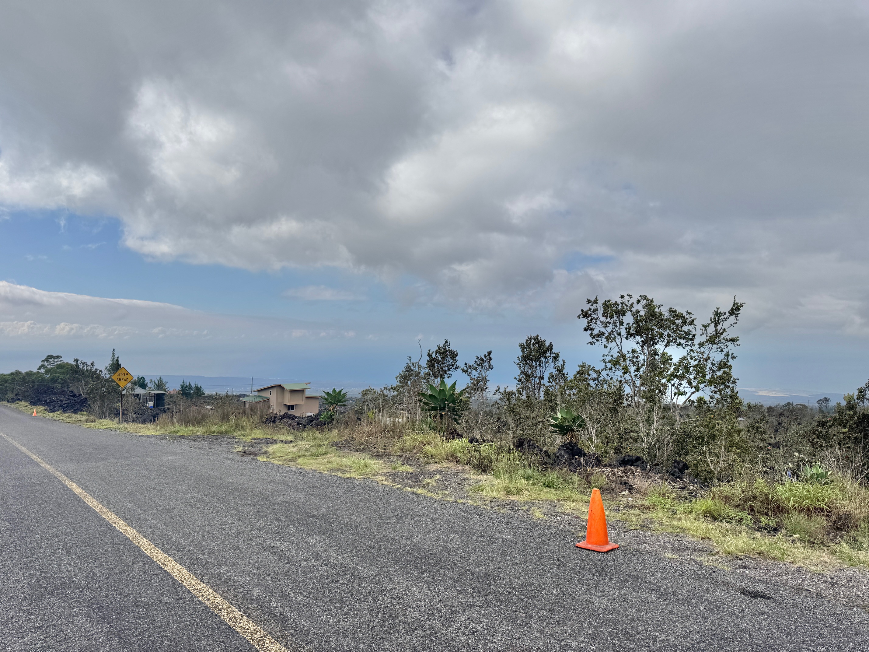 24 Bamboo Lane Ocean View, HI 96704 - Photo 9 of 10 a view of a city