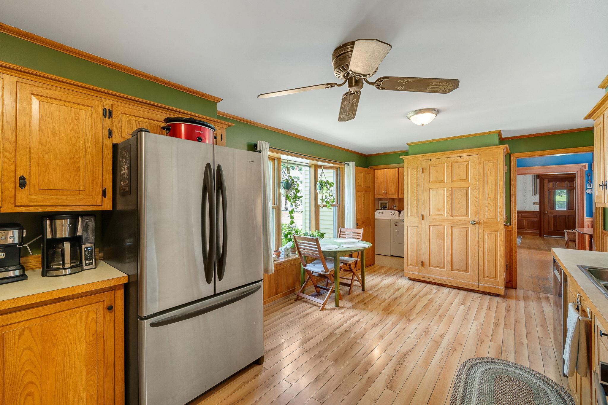 145 Washington Street Barre, VT 05641 - Photo 4 of 39