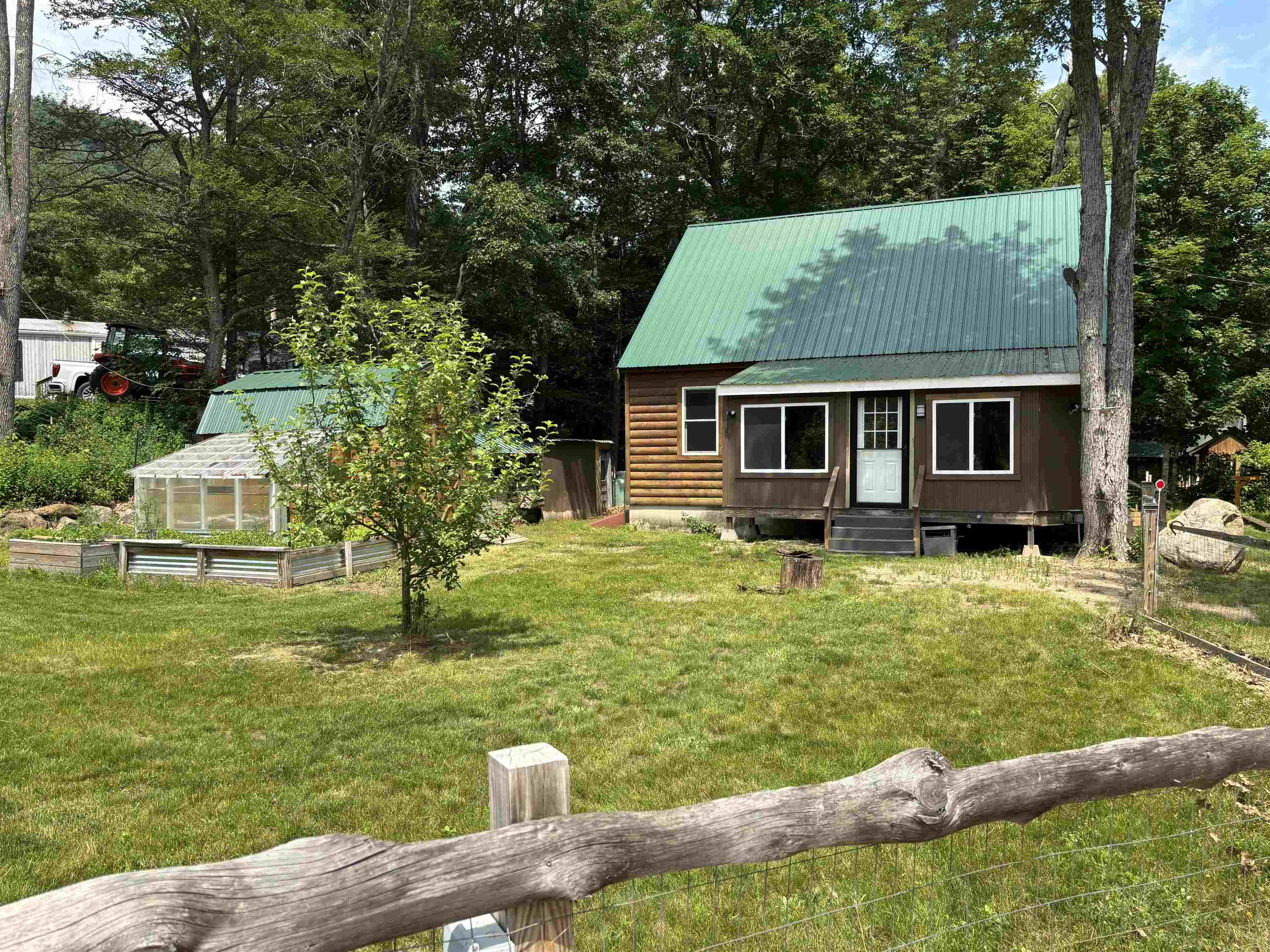37 Camp Loop Road Glen, NH 03838 - Photo 3 of 36