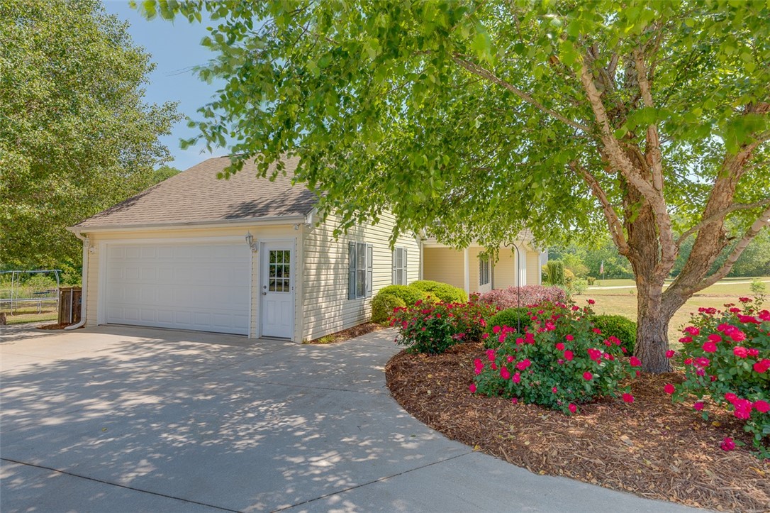 103 Jolly Wingo Road Pendleton, SC 29670 - Photo 4 of 40