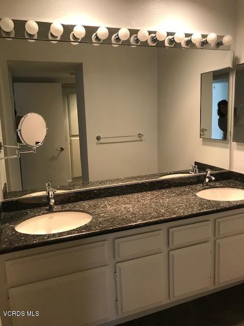 2121 Scott Road, Unit 305 Burbank, CA 91504 - Photo 30 of 49 21