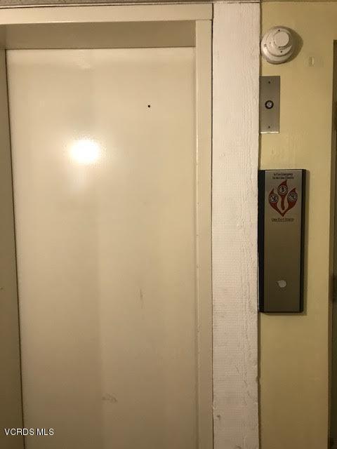 2121 Scott Road, Unit 305 Burbank, CA 91504 - Photo 41 of 49 59
