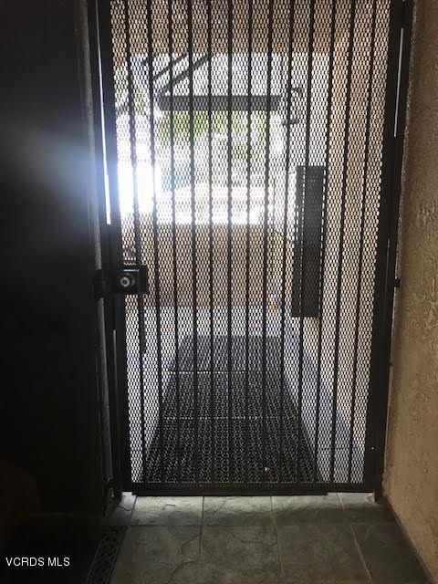 2121 Scott Road, Unit 305 Burbank, CA 91504 - Photo 43 of 49 61