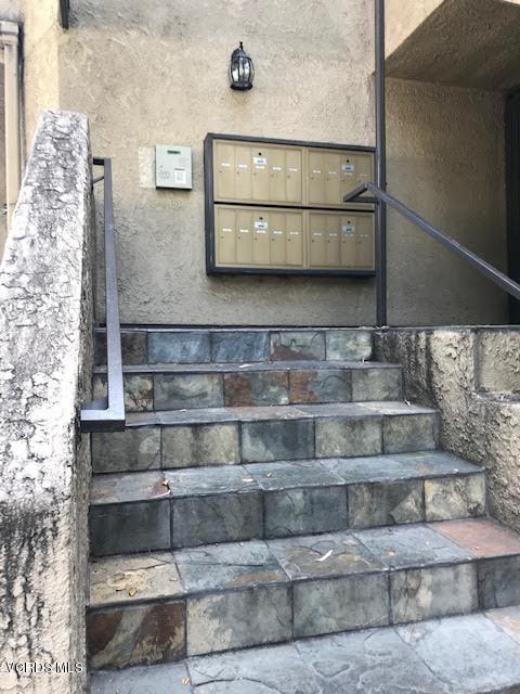 2121 Scott Road, Unit 305 Burbank, CA 91504 - Photo 45 of 49 63