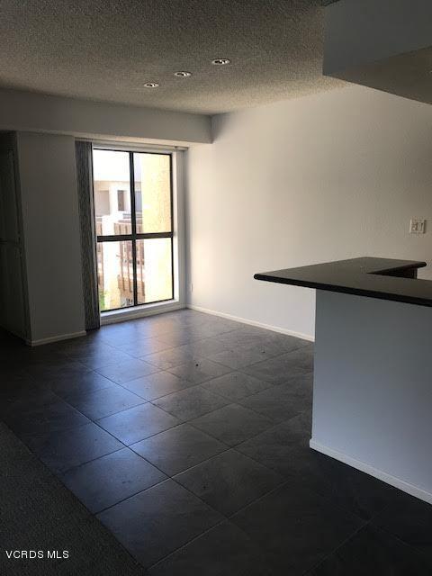 2121 Scott Road, Unit 305 Burbank, CA 91504 - Photo 8 of 49 43