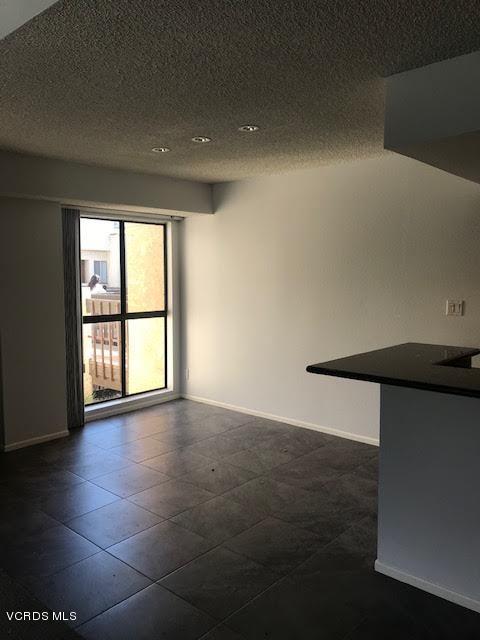 2121 Scott Road, Unit 305 Burbank, CA 91504 - Photo 9 of 49 52