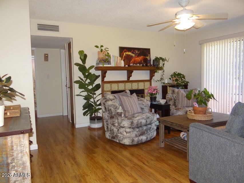 606 North Easy Street, Unit B Payson, AZ 85541 - Photo 7 of 31 Living room other angle
