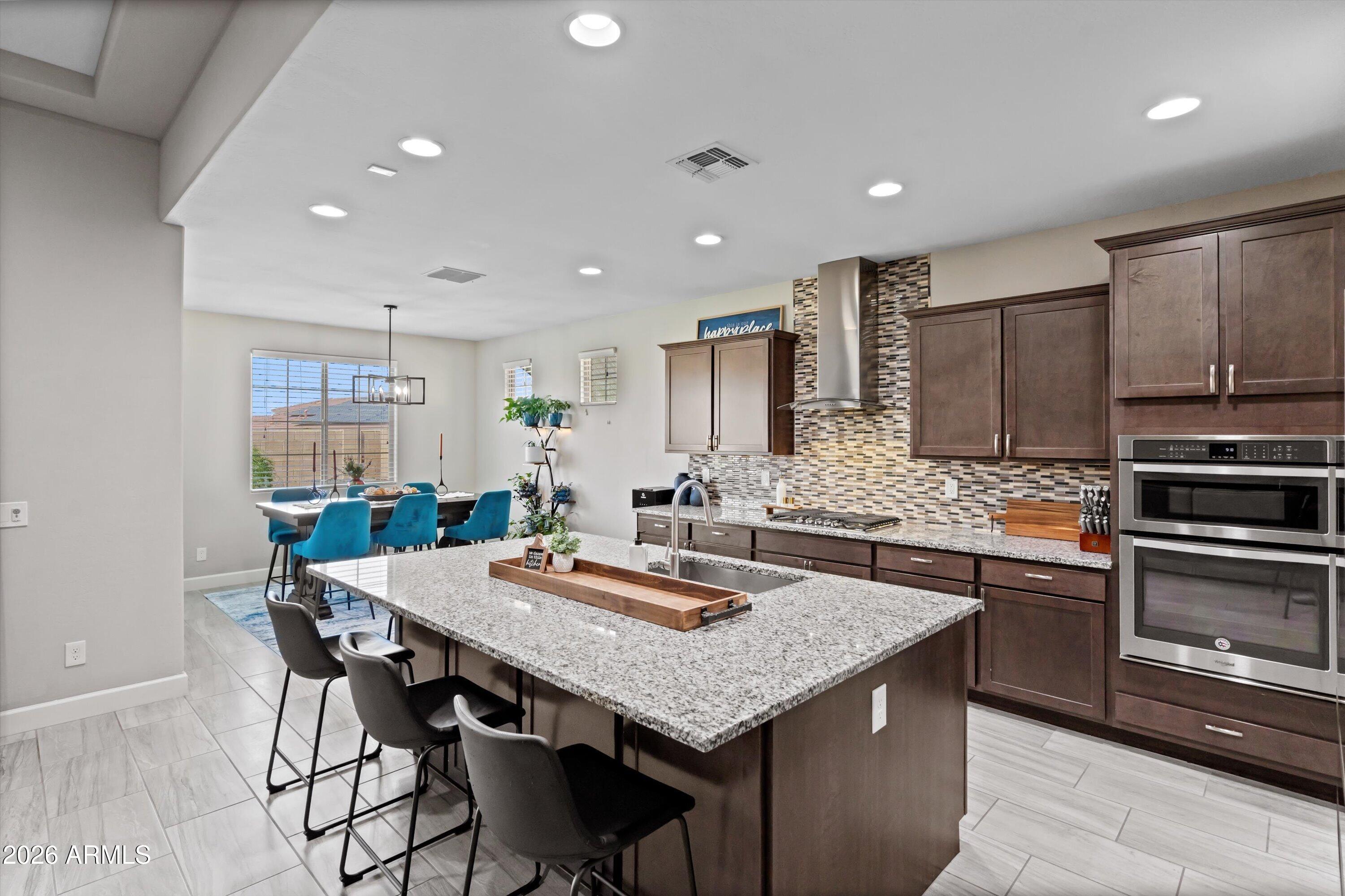 18289 West Raven Road Goodyear, AZ 85338 - Photo 17 of 92