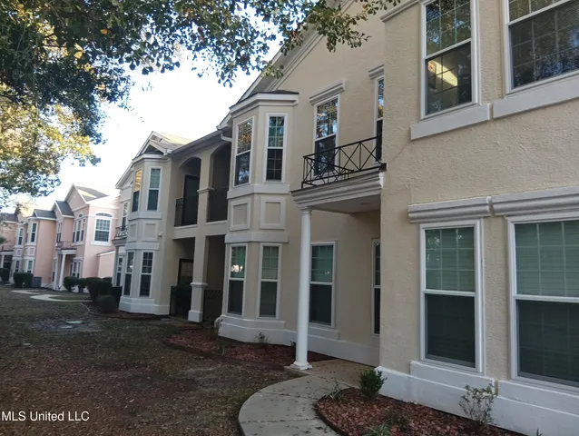 $299,000 | 2252 Beach Drive, Unit 806, Gulfport, MS 39507