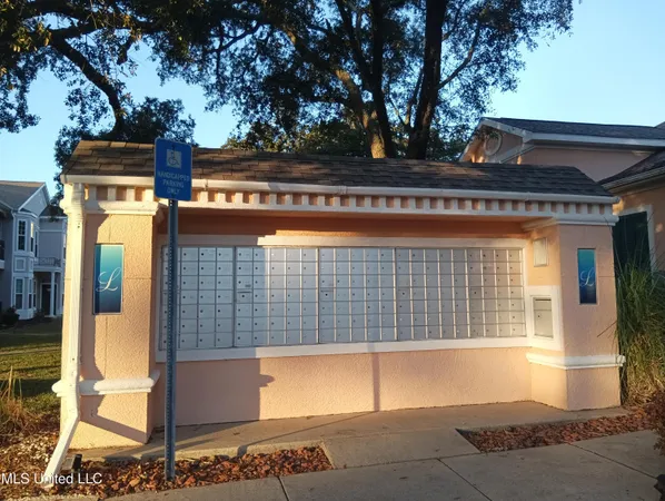 $260,000 | 2252 Beach Drive, Unit 806, Gulfport, MS 39507