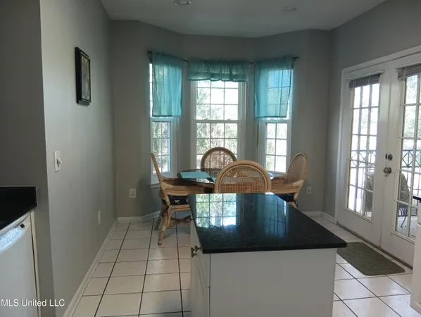 $260,000 | 2252 Beach Drive, Unit 806, Gulfport, MS 39507