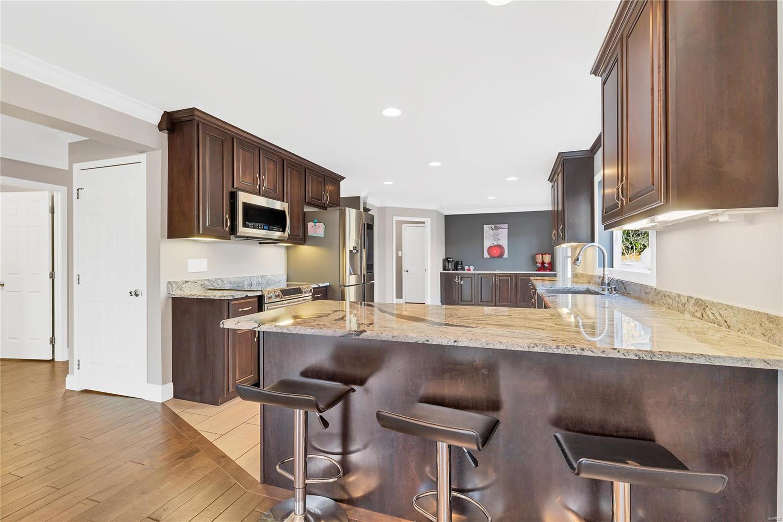 7870 Becker Road St. Louis, MO 63129 - Photo 18 of 48