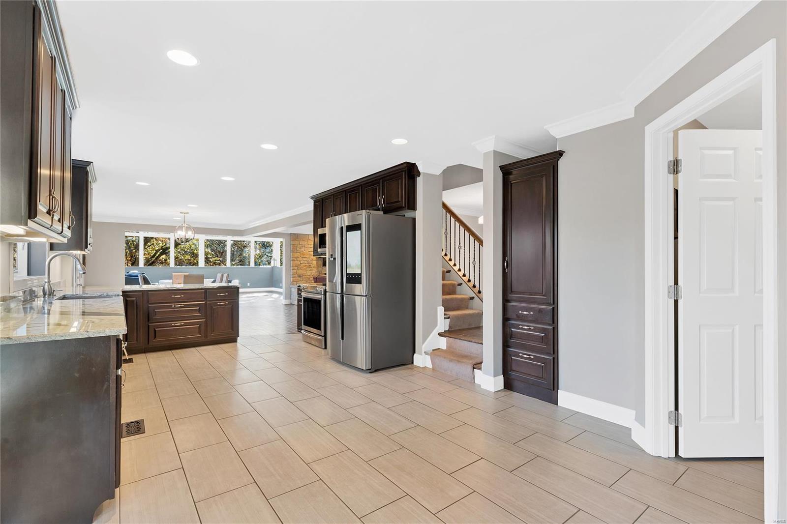 7870 Becker Road St. Louis, MO 63129 - Photo 23 of 48