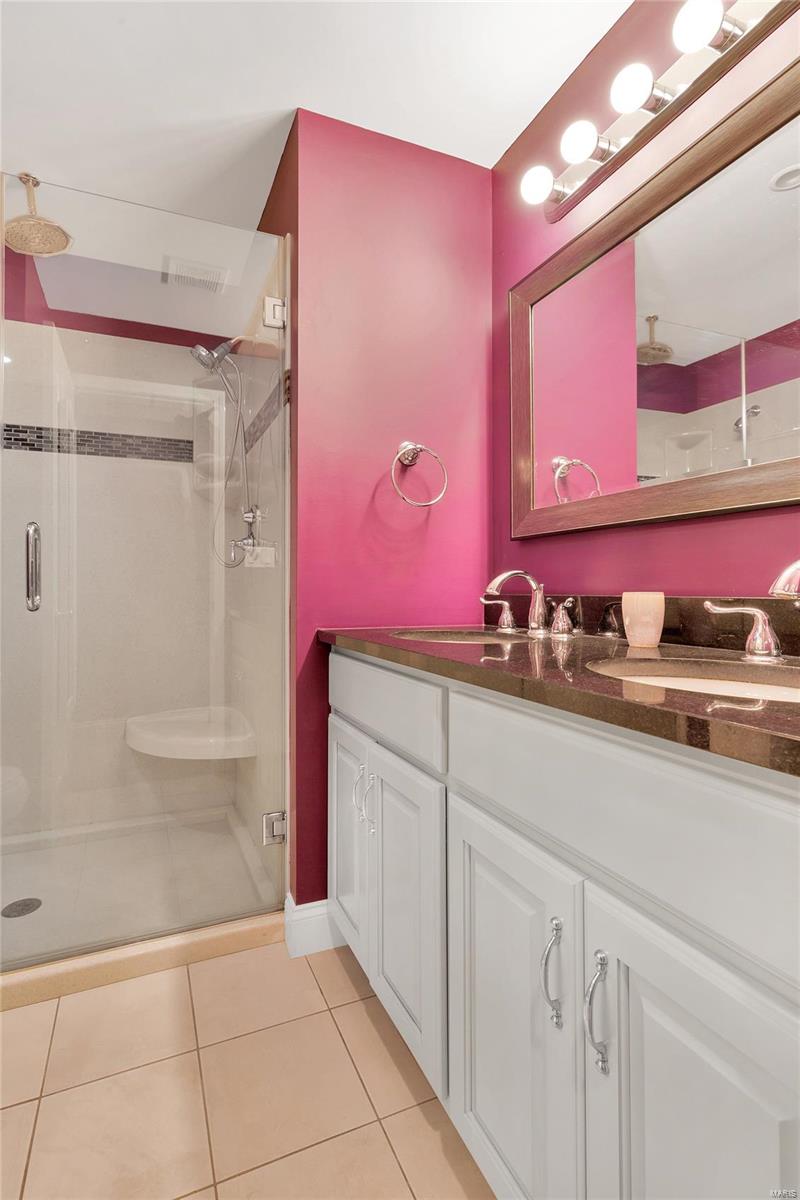 7870 Becker Road St. Louis, MO 63129 - Photo 27 of 48