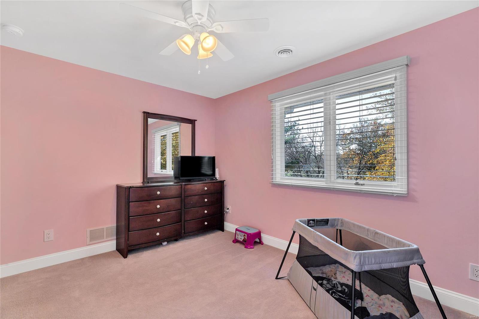 7870 Becker Road St. Louis, MO 63129 - Photo 34 of 48