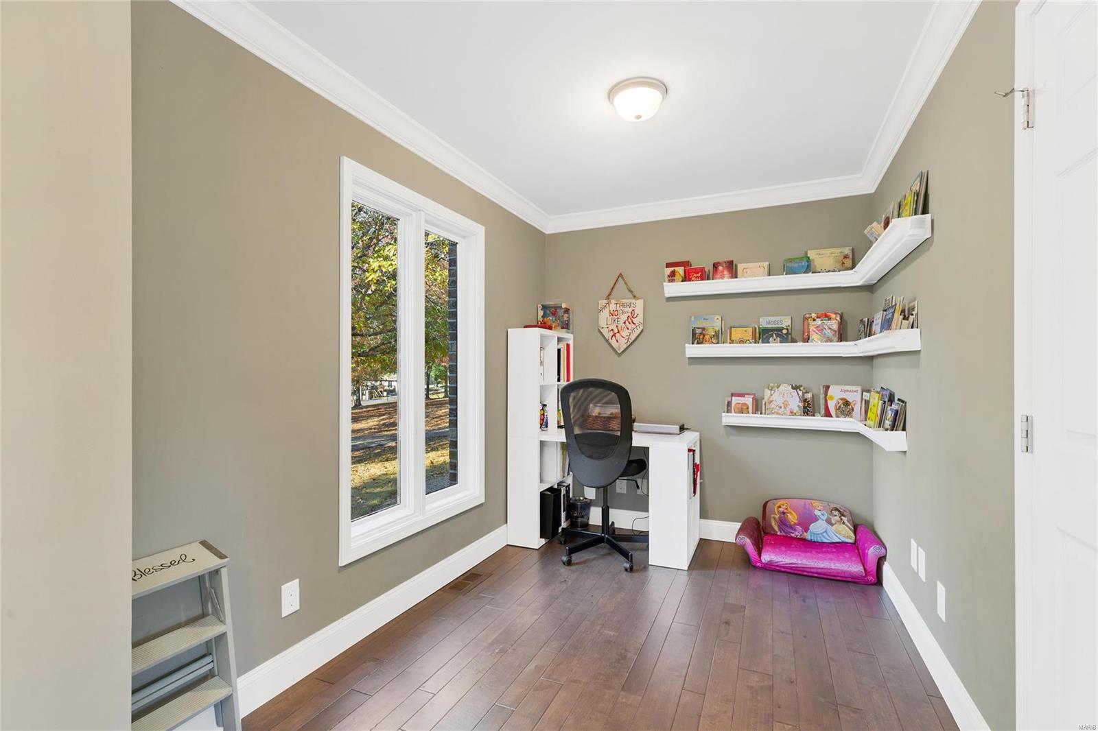 7870 Becker Road St. Louis, MO 63129 - Photo 5 of 48