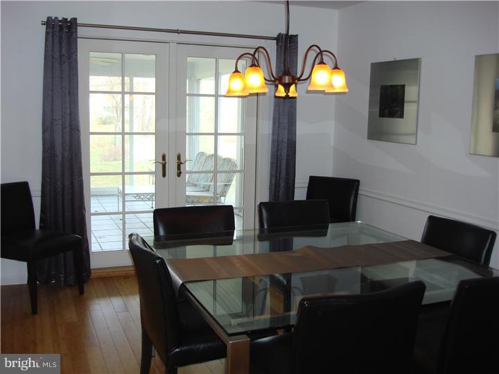 531 Walker Road Wayne, PA 19087 - Photo 14 of 25 Dining Room