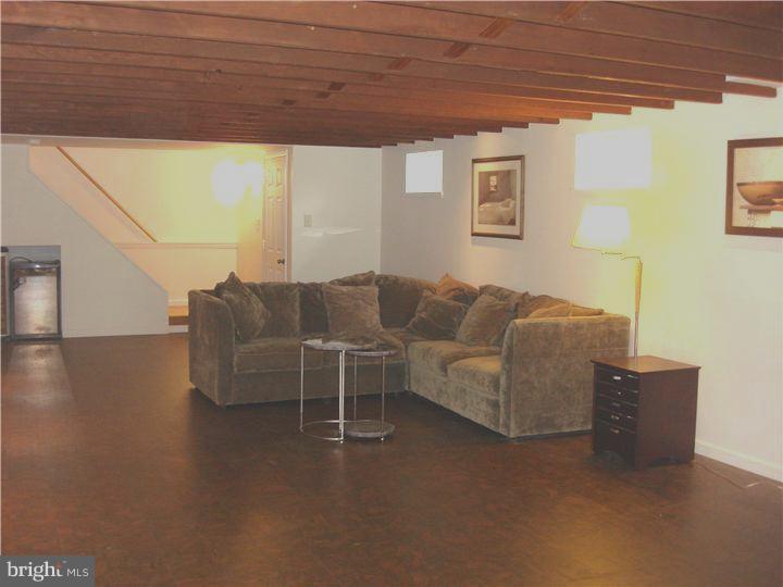 531 Walker Road Wayne, PA 19087 - Photo 22 of 25 Family Room