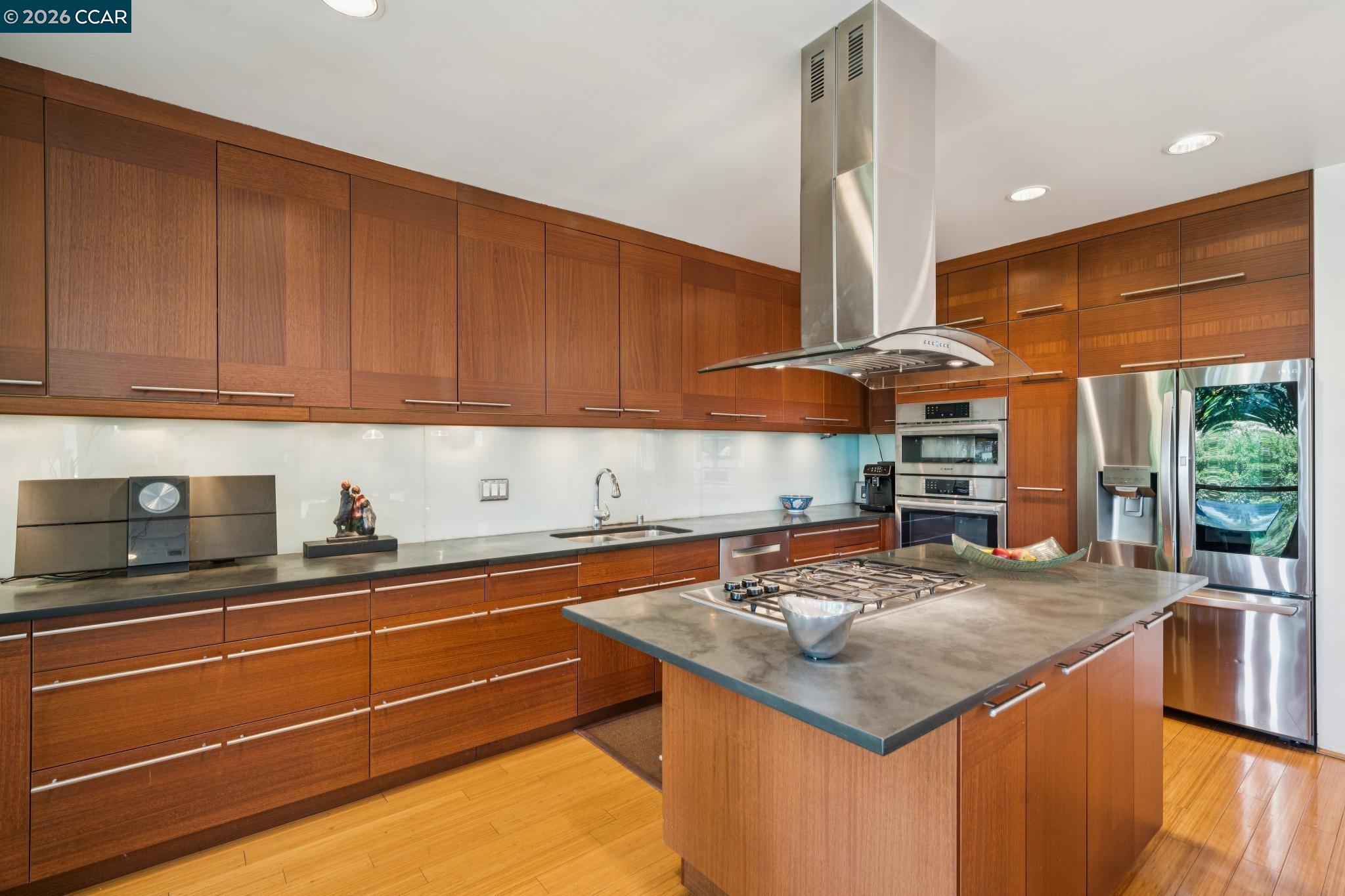 34 Underhill Road Orinda, CA 94563 - Photo 13 of 39
