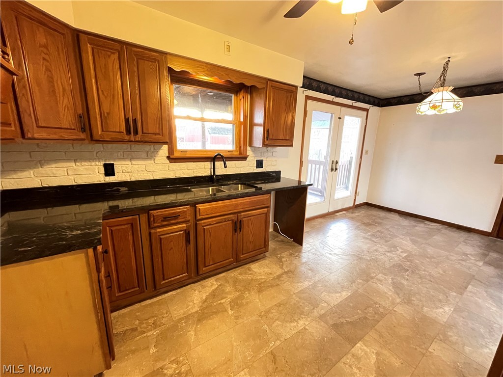 1103 Courtland Road Weirton, WV 26062 - Photo 8 of 23