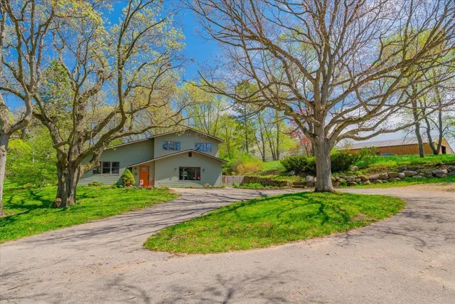 $999,000 | 4631 County Hwy A, Oregon, WI 53575