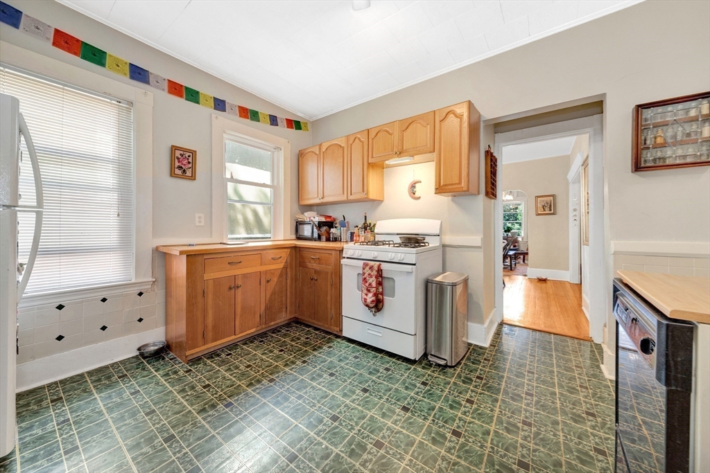 125 Liberty Road Somerville, MA 02144 - Photo 13 of 24 Gallery Image 13