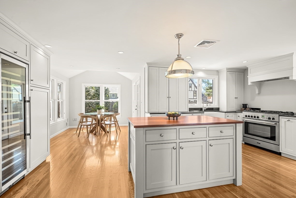 50 Brooks Street Winchester, MA 01890 - Photo 15 of 42