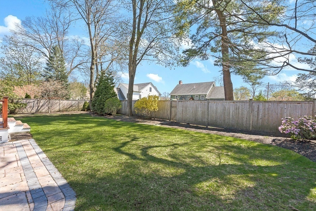 50 Brooks Street Winchester, MA 01890 - Photo 5 of 42