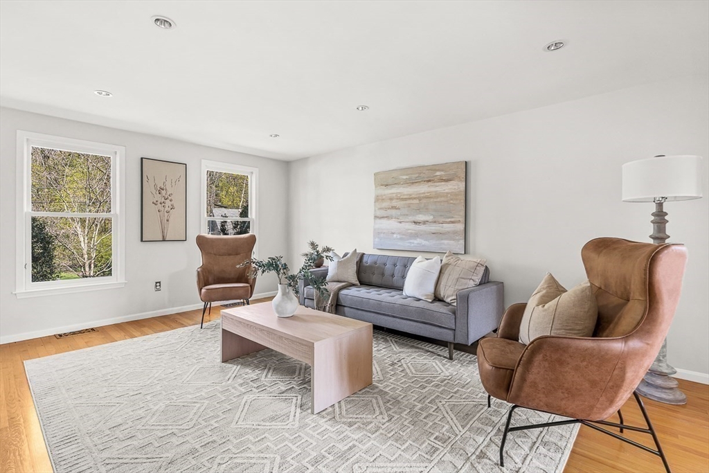 50 Brooks Street Winchester, MA 01890 - Photo 8 of 42
