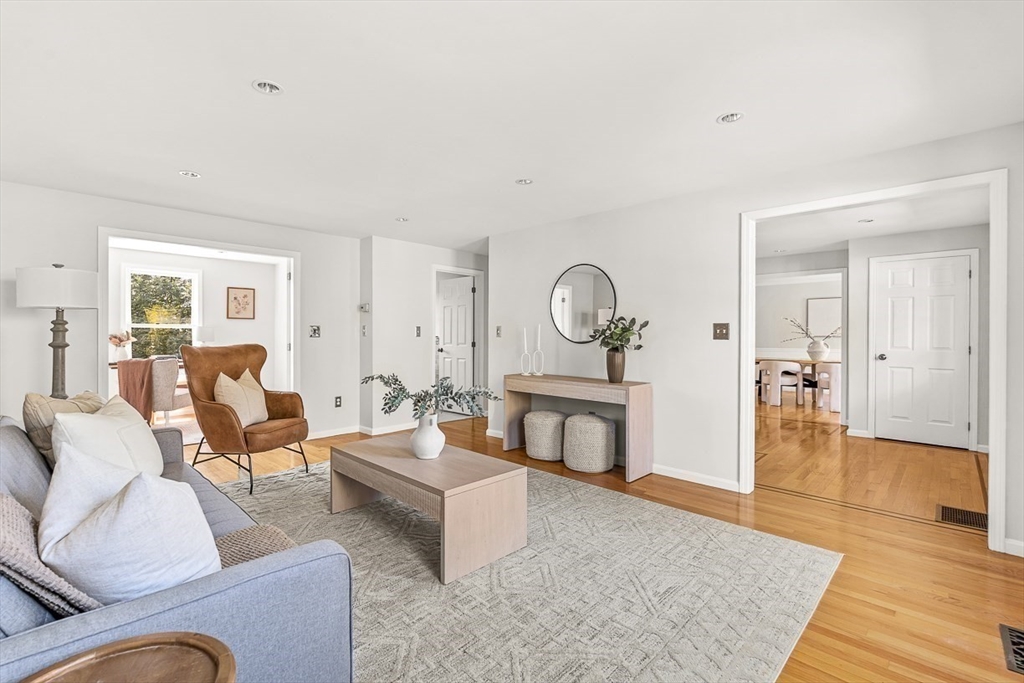 50 Brooks Street Winchester, MA 01890 - Photo 10 of 42