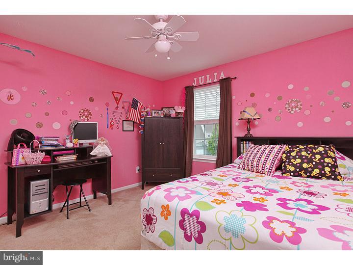 158 Yorktown Road Woolwich Township, NJ 08085 - Photo 17 of 20 Bedroom 2