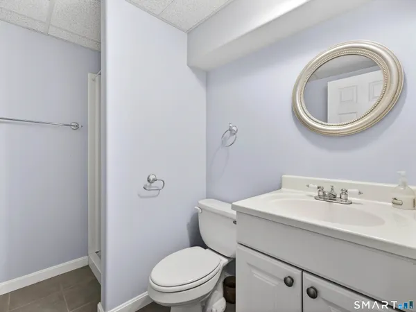 $649,900 | 86 Corey Lane, East Lyme, CT 06357
